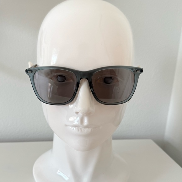 SUNGLASSES - Picture 2 of 10